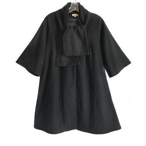 Elegant women's coat. Black. Elegant. Size M. Wool/polyester blend. Short length